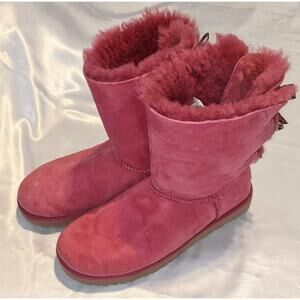 UGG AUSTRALIA Women's Bailey Leopard Bow Sheepskin Boots Pink Size 8 1011500
